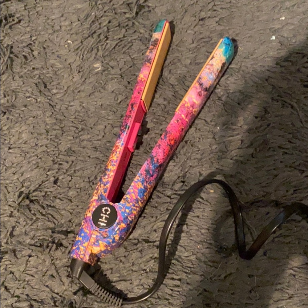 Hair straightener